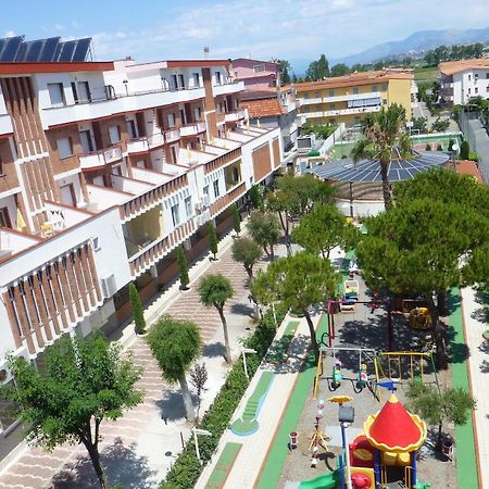 Apparthotel Residence Riviera Dei Cedri Santa Maria Del Cedro Eksteriør billede